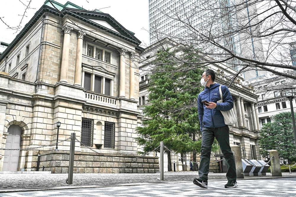 日债风暴再起：日本股债汇风险暗涌 10月加息预期升温